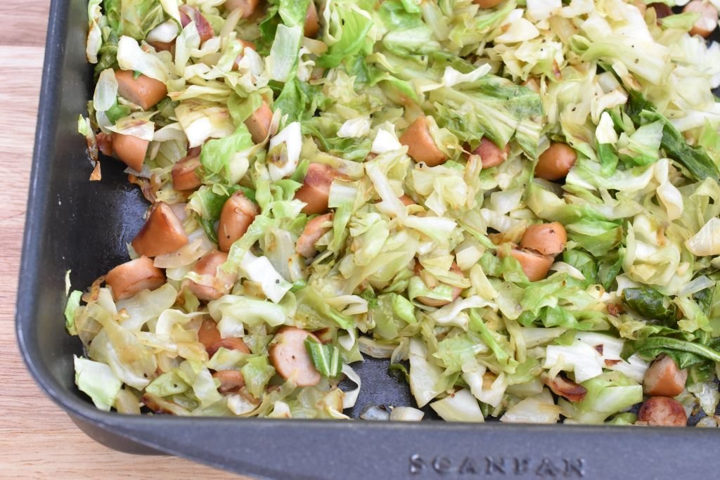 Grøn pølsemix med spidskål - nem opskrift
