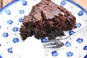 Chokoladekage med rødbeder - opskrift på snasket brownie