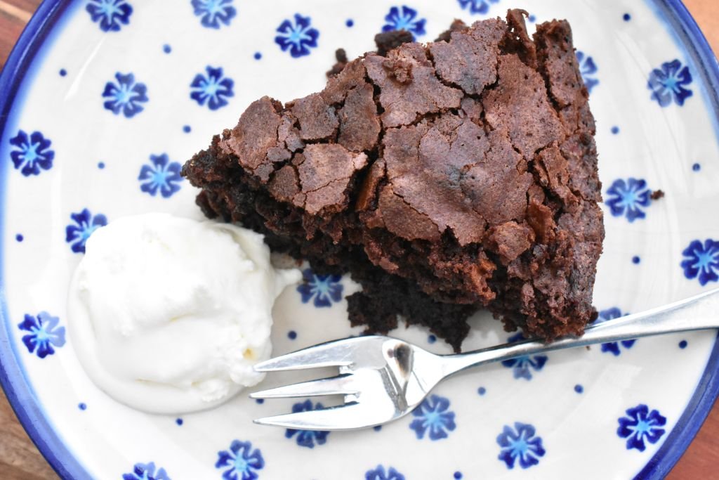 Chokoladekage med rødbeder - opskrift på snasket brownie