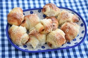 Mini pølsehorn - små pølsehorn med cocktailpølser