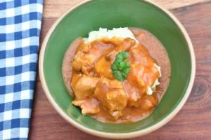 Kylling stroganoff - nem opskrift på gryderet med kylling