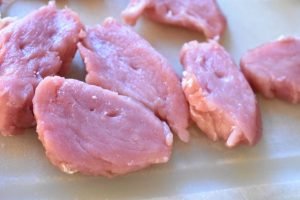 Mørbradbøffer med bacon - nem opskrift