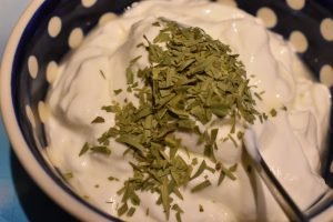 Bearnaisecreme - opskrift på nem bearnaisesauce med creme fraiche
