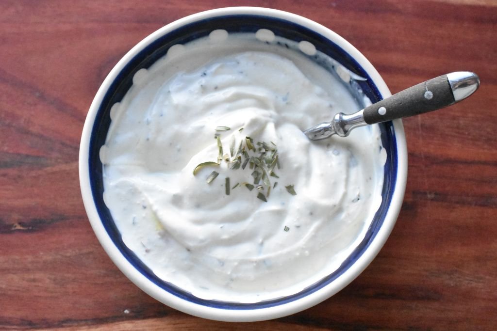 Bearnaisecreme - opskrift på nem bearnaisesauce med creme fraiche