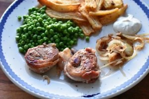 Mørbradbøffer med bacon - nem opskrift