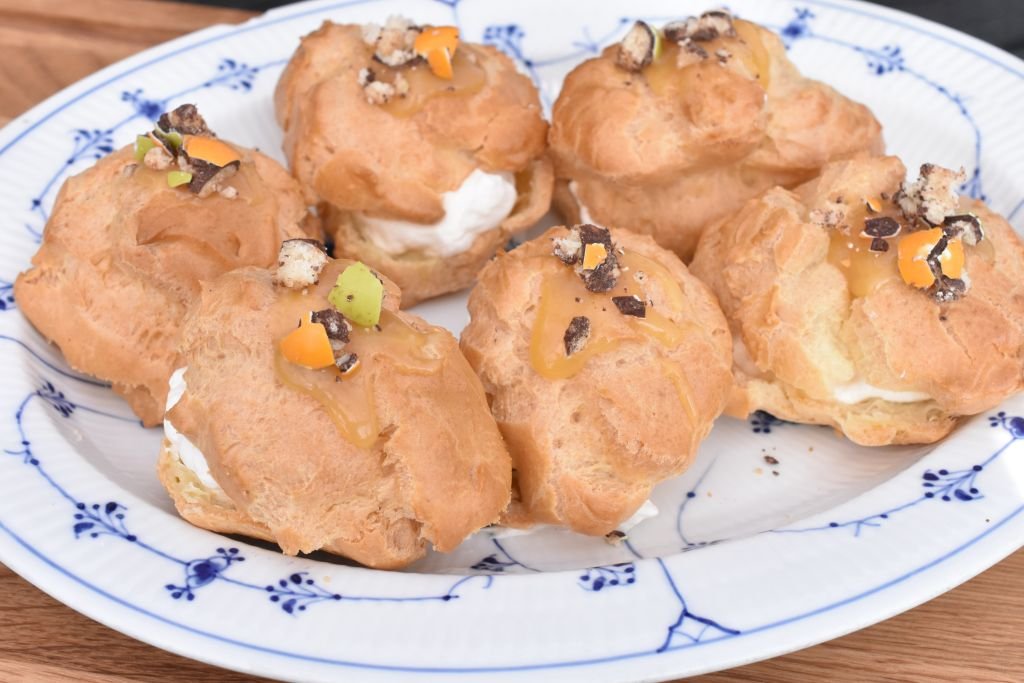 Påske vandbakkelser med citroncreme - nem opskrift