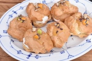 Påske vandbakkelser med citroncreme - nem opskrift