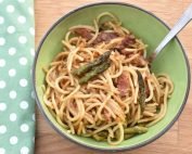 Pasta med asparges, bacon, citron & parmesan - opskrift