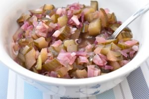 Agurkerelish - nem opskrift på relish til burger og hotdogs