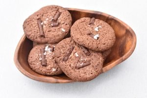 Chokolade cookies med havsalt - nem opskrift